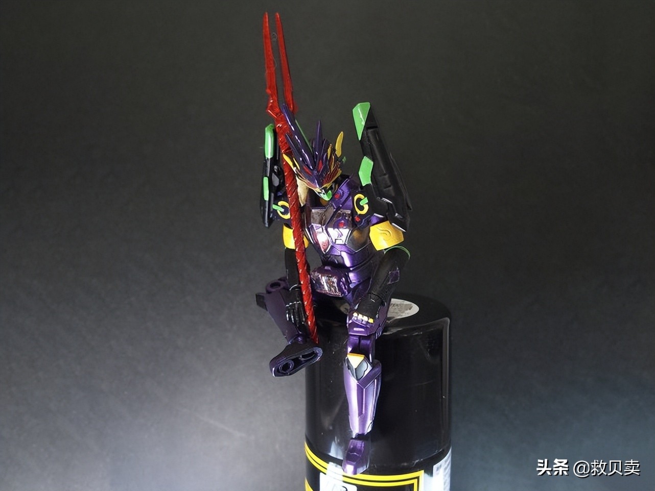 阿基蕾拉变身蜂后,改造人假面骑士手办