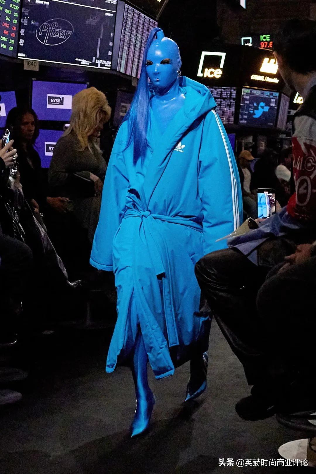 2023早春度假系列,Balenciage来到纽约证券交易所