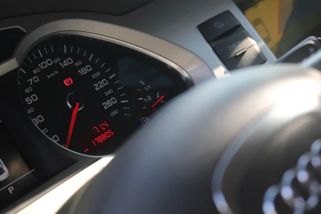 10年奥迪a6翻新修复,09年奥迪a6全车翻新全过程