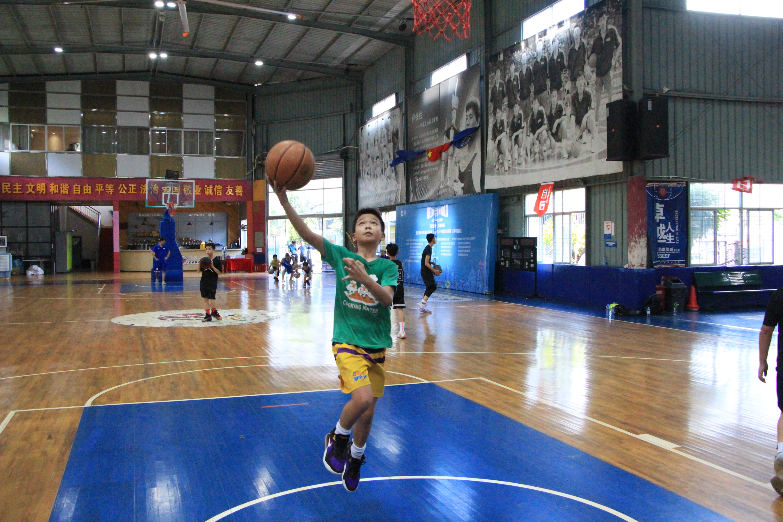 顶峰小球员专访8|雷圣杰：篮球是成长中最好的教育