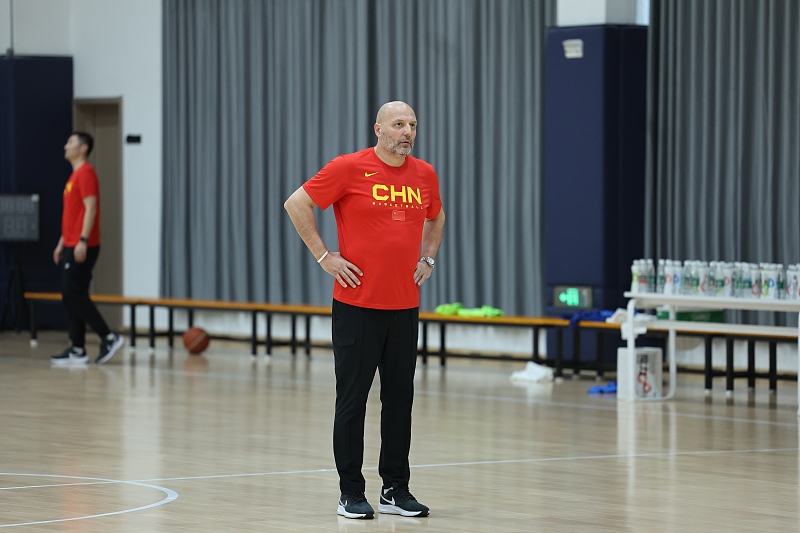 两战19+5+4+4！19岁超新星攻守兼备，坐稳国家队首发，获乔帅欣赏