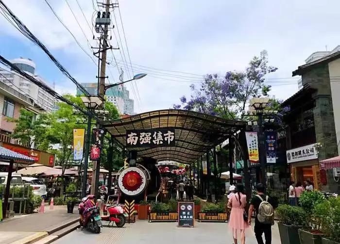 吃货们千万不要错过的昆明美食街,昆明翠湖公园附近美食街