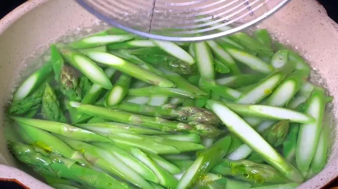 吃叶酸可以增强身体免疫力吗,增强免疫力低下吃叶酸管用吗