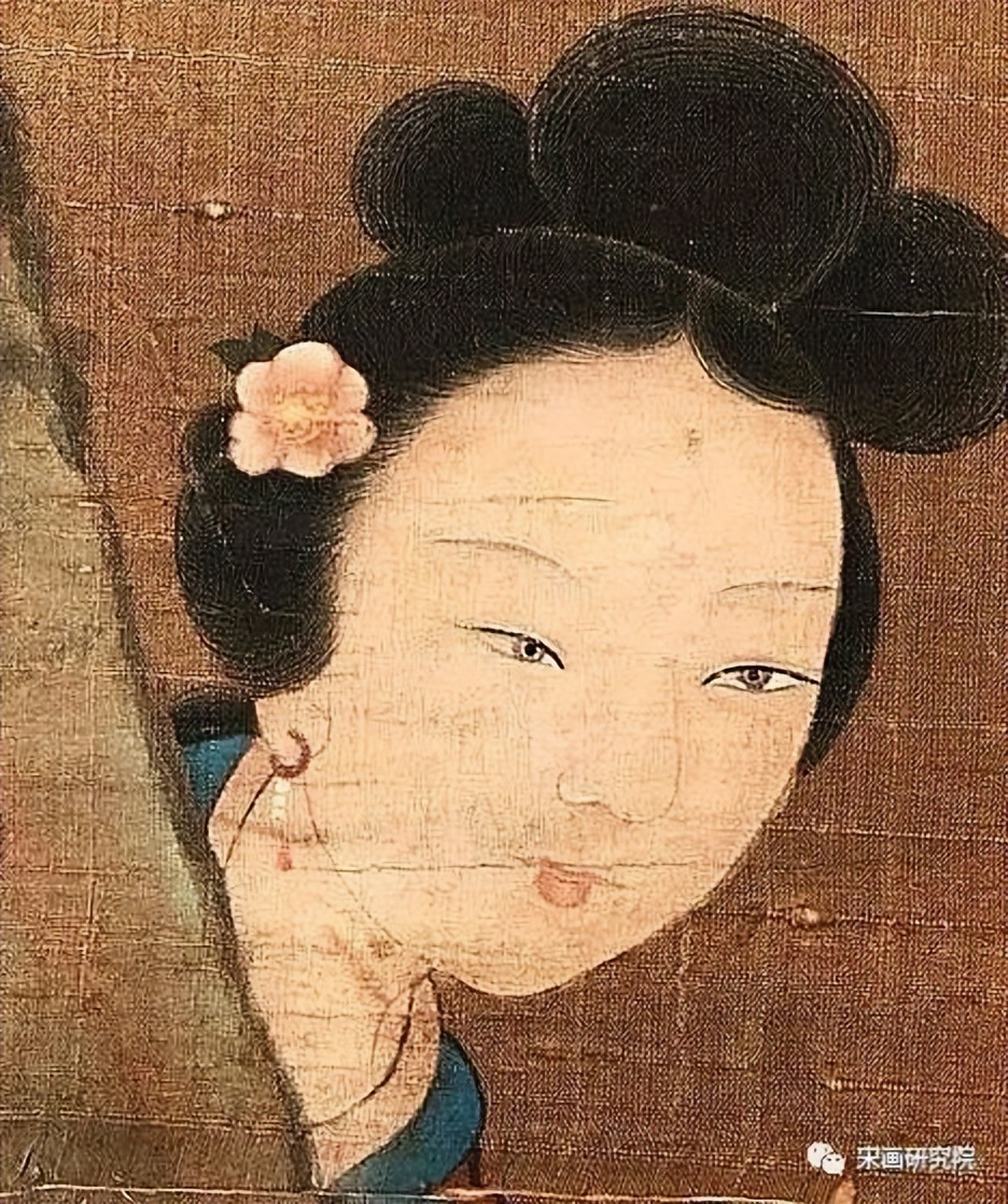 美目盼兮巧笑倩兮形容哪位佳人,美目盼兮的诗句