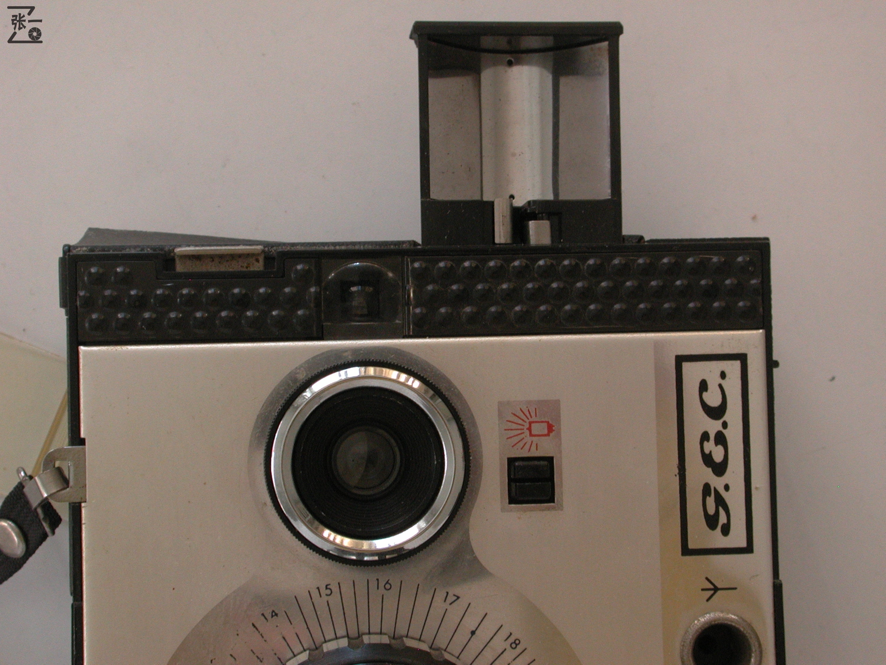 ​迟到的新年礼物：带收音机的照相机GECG822！英国1964年制造