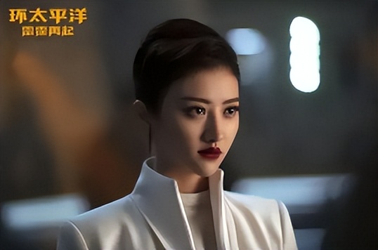 背景成谜景甜：坐拥3.5亿豪宅，拒绝张继科被金主强捧十年不红