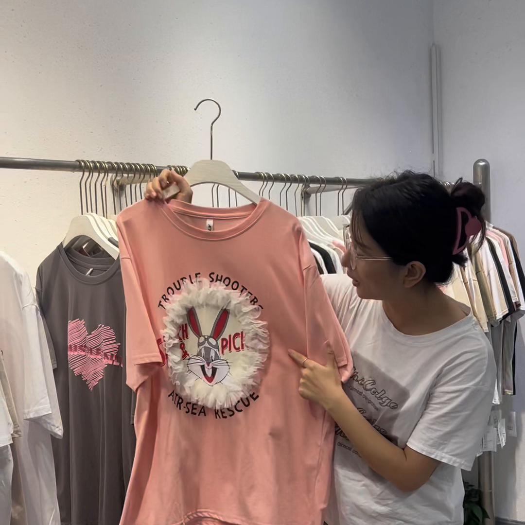 这批韩标大版T收了2000多件#女装批发厂家