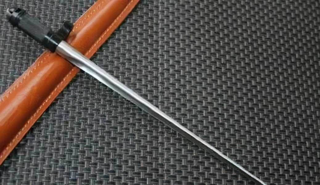 扎完伤口就无法愈合？还被联合国禁用？为什么三棱*刺军**会被淘汰？