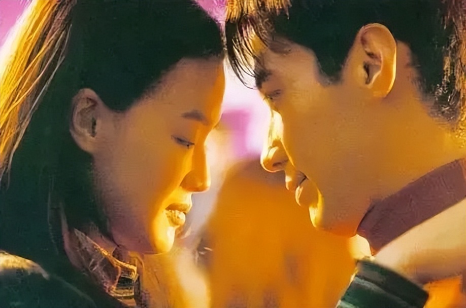 第九届金像奖颁奖典礼视频林青霞,26届金马奖林青霞走红毯