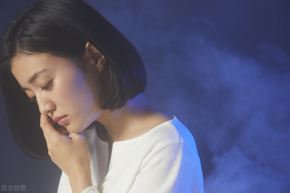 散文陪伴是最长情,散文陪母亲重游荒废已久的母校