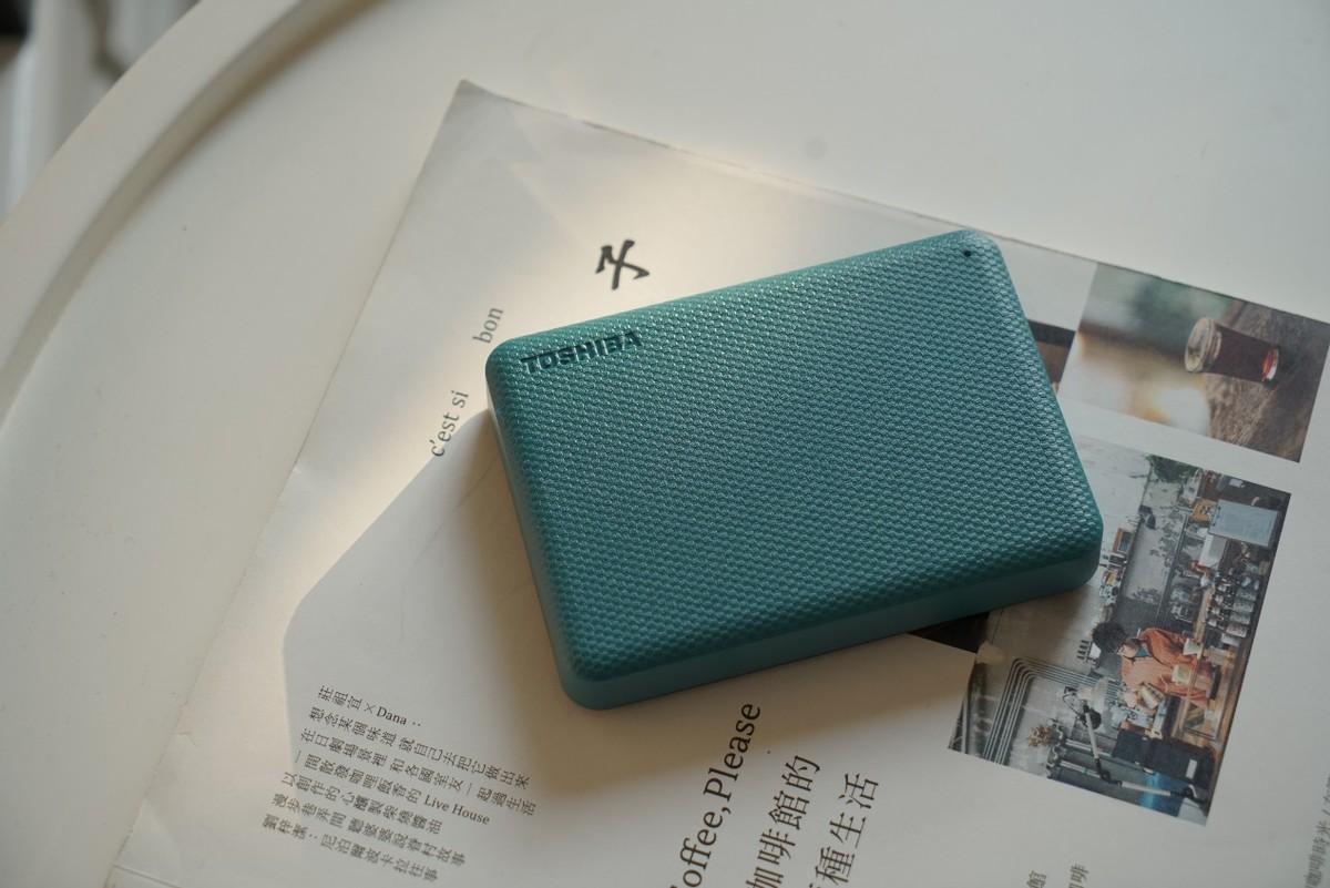 东芝v10移动硬盘评测,东芝移动硬盘a3和v10哪个好