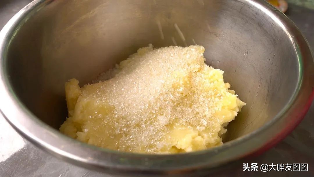 土豆最好吃的做法不要焯水,土豆不炒不蒸这样做酸甜微辣