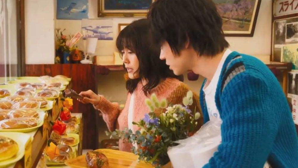 关系特别好的情侣还是分手了,为什么情侣在一起太久了容易分手