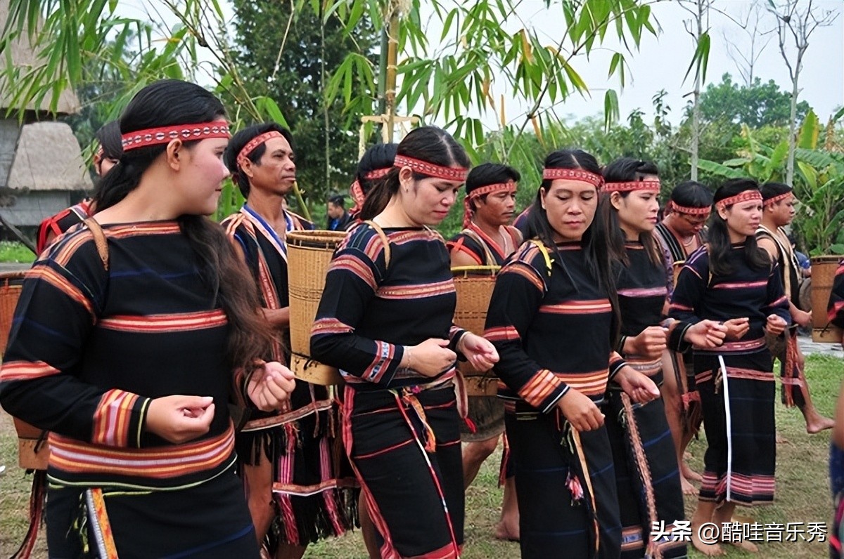 越南服装传统女装,越南男式传统服装