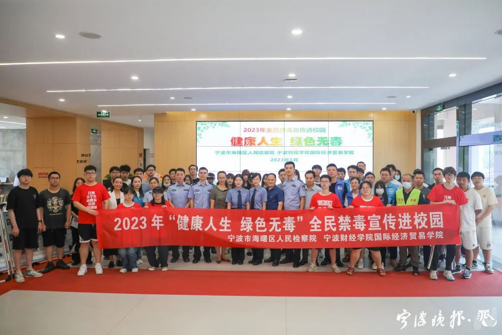 在网上贩卖药要坐牢吗,男子倒卖药品涉嫌贩毒