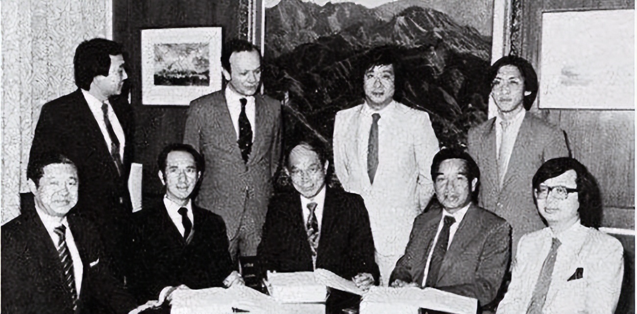 200银元缔造黄金帝国，两代赌王为之拜服，澳门王何贤的江湖传奇