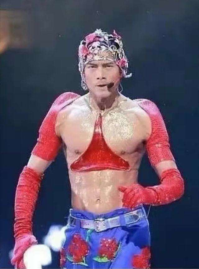 关晓彤穿什么衣服最漂亮了,关晓彤穿衣搭配很潮流