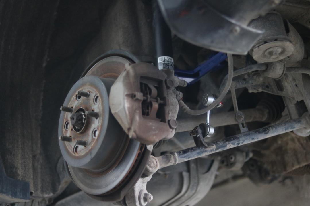 搞了辆“破烂不堪”05年凌志LS430，进厂翻新重造，复活又变新车