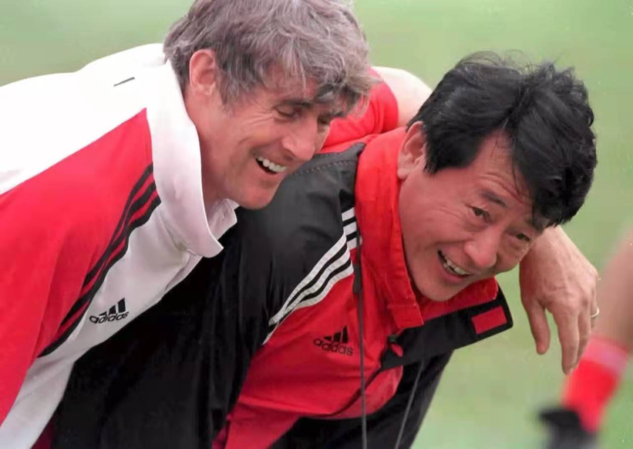 米卢为何放弃李明选择李霄鹏,米卢李明世界杯孙继海受伤