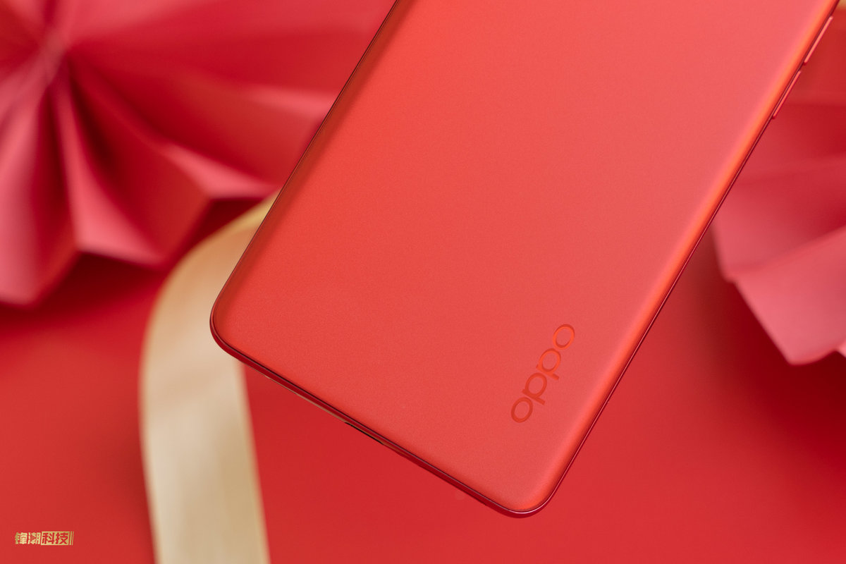 opporeno9兔年限定,opporeno9兔年定制红多少钱