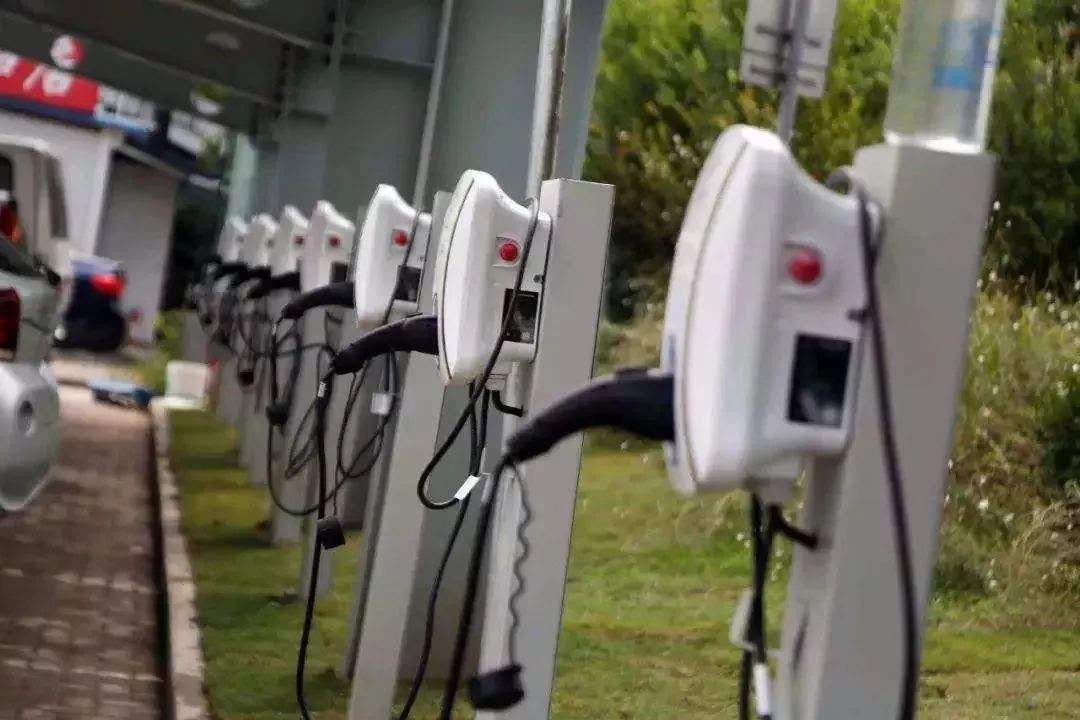 买了电车想买油车怎么办,买电车安充电桩需要谁同意