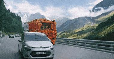 千万不要轻易穿抹胸吃火锅！