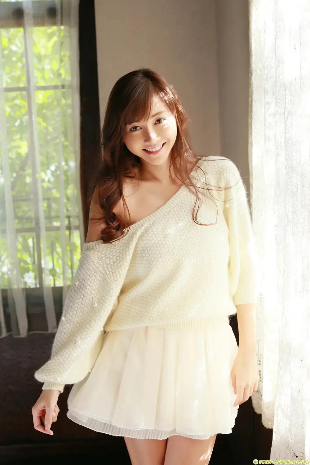 日本媒体报道女星杉原杏璃成为投资理财师分享投资技巧