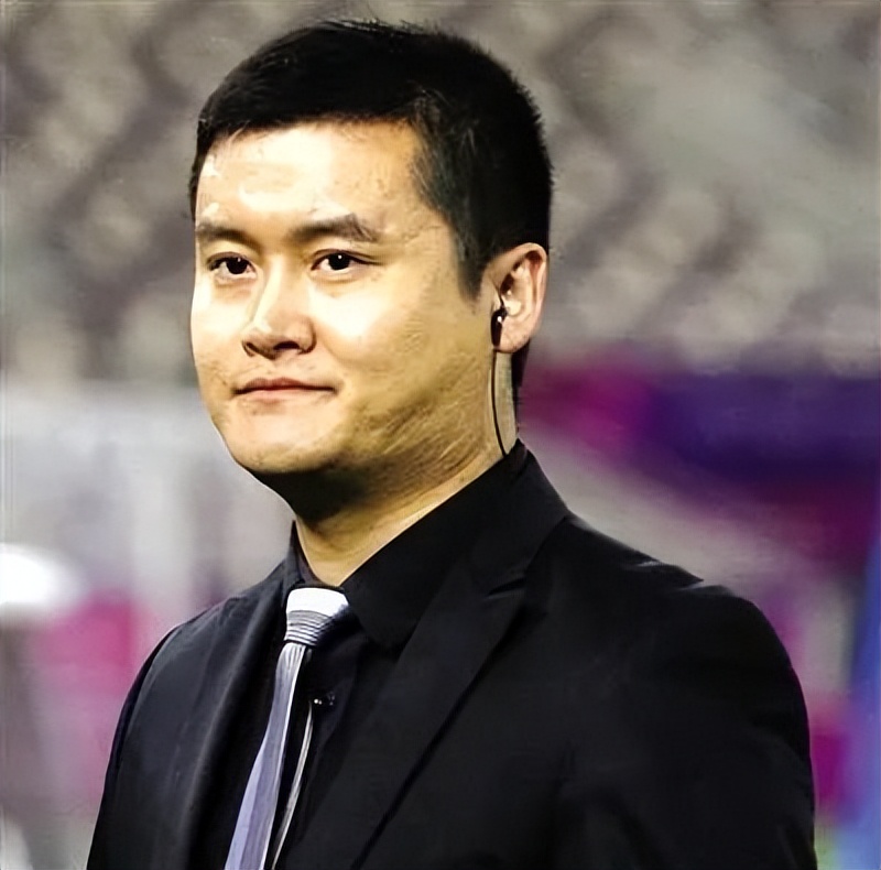 足球解说员贺炜恭喜梅西夺冠,贺炜经典催泪解说词梅西