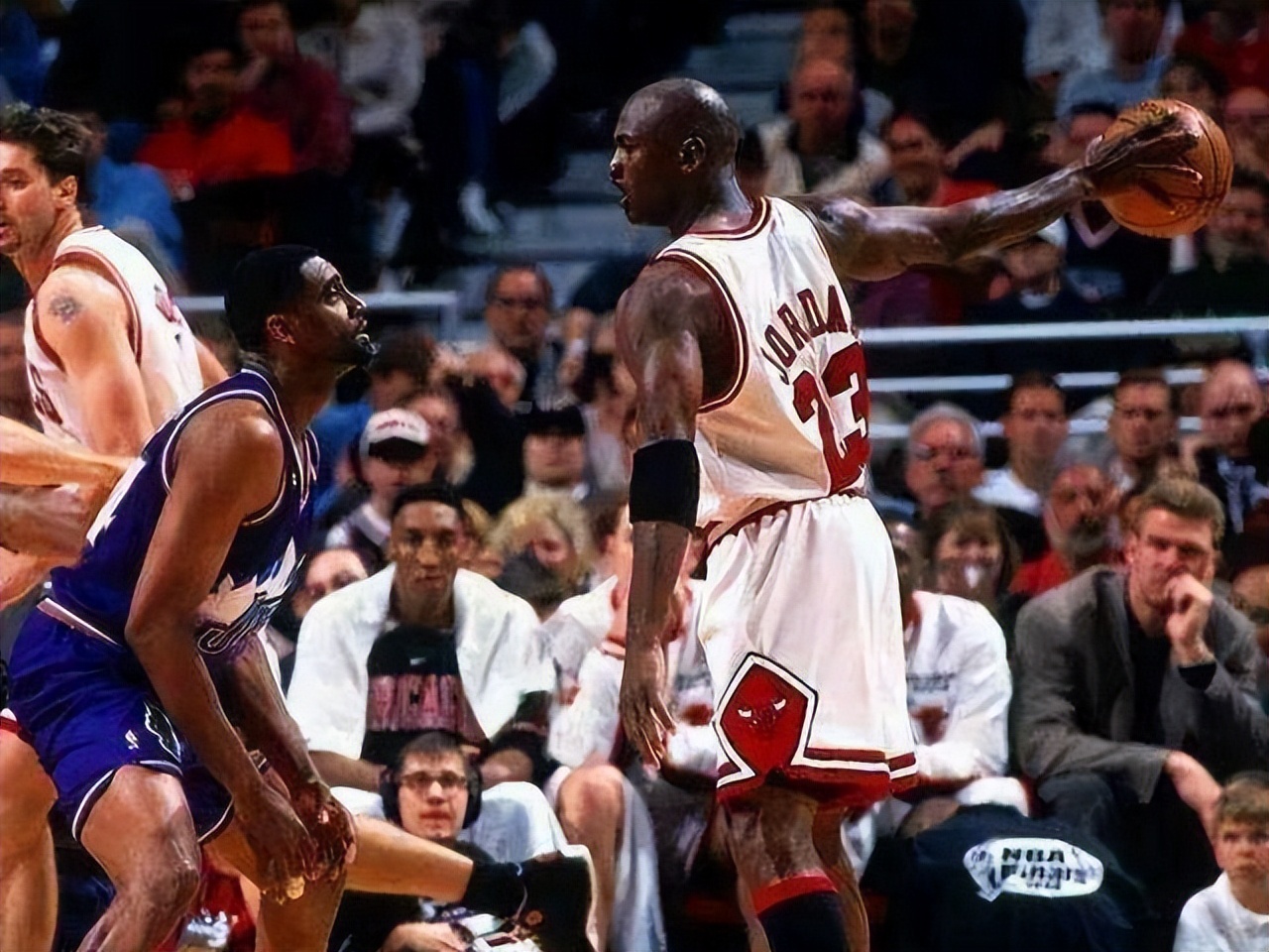 nba各球星的发飙时刻,一句话惹毛所有球场上的人