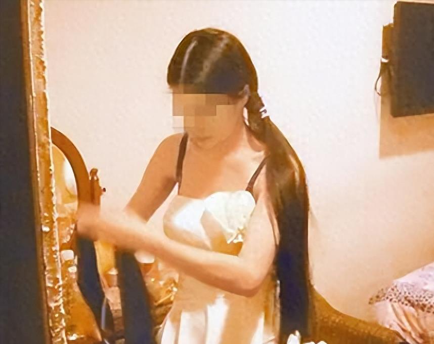 嫖客排队预约，一少妇因卖淫被举报