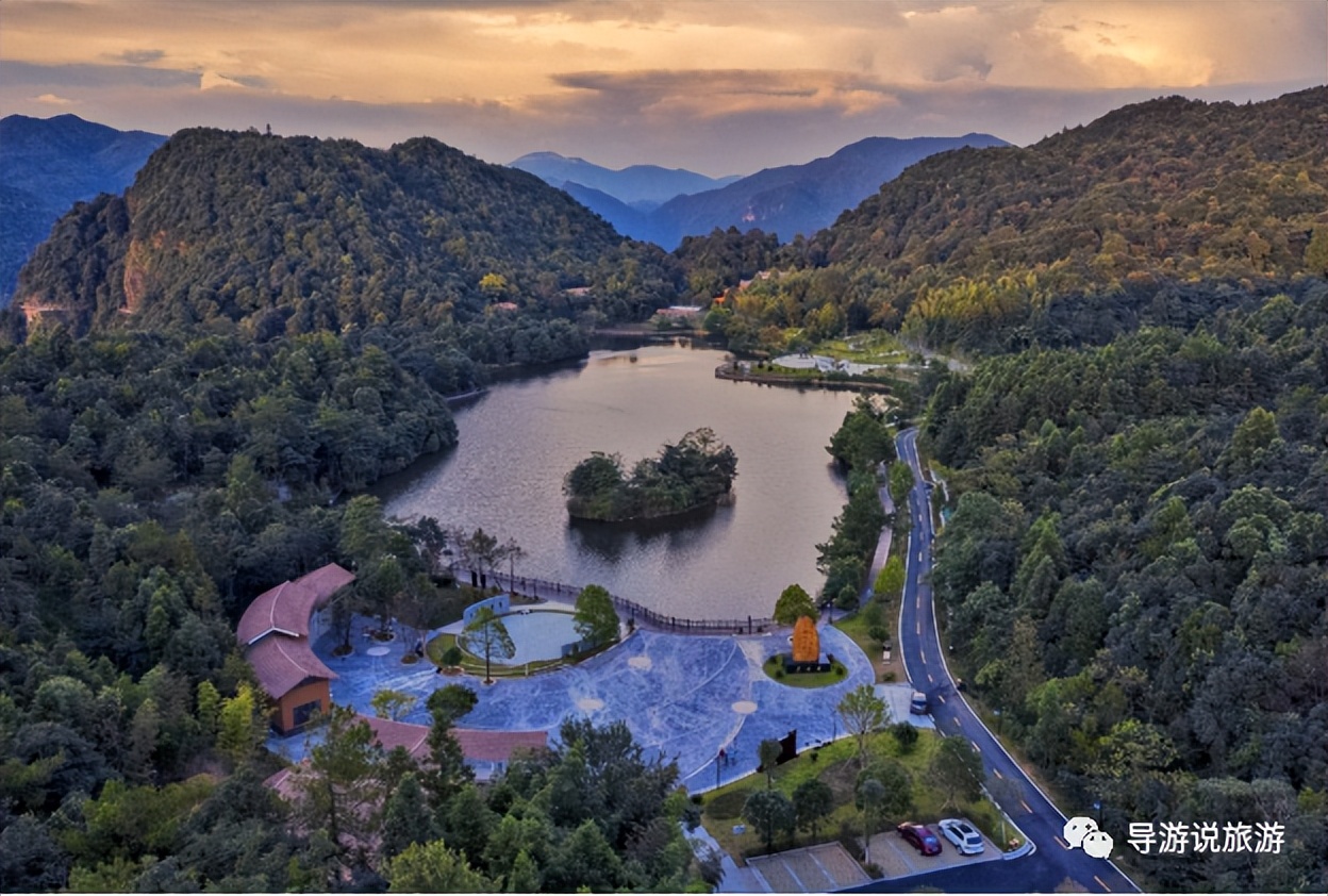 江西赣州三百山旅游景点排名,江西赣州安远三百山风景区