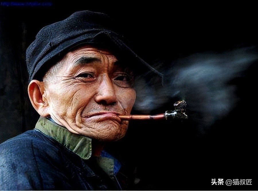 怪事：小伙为了替父亲和自己吹的牛圆谎，竟然租下北京的别墅