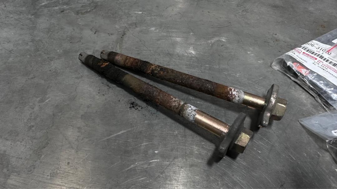 06年丰田霸道汽车翻新全过程,从山西拉回来的车