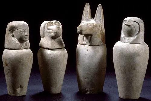 gucci2018秋冬米兰时装秀,alessandromichele设计图片