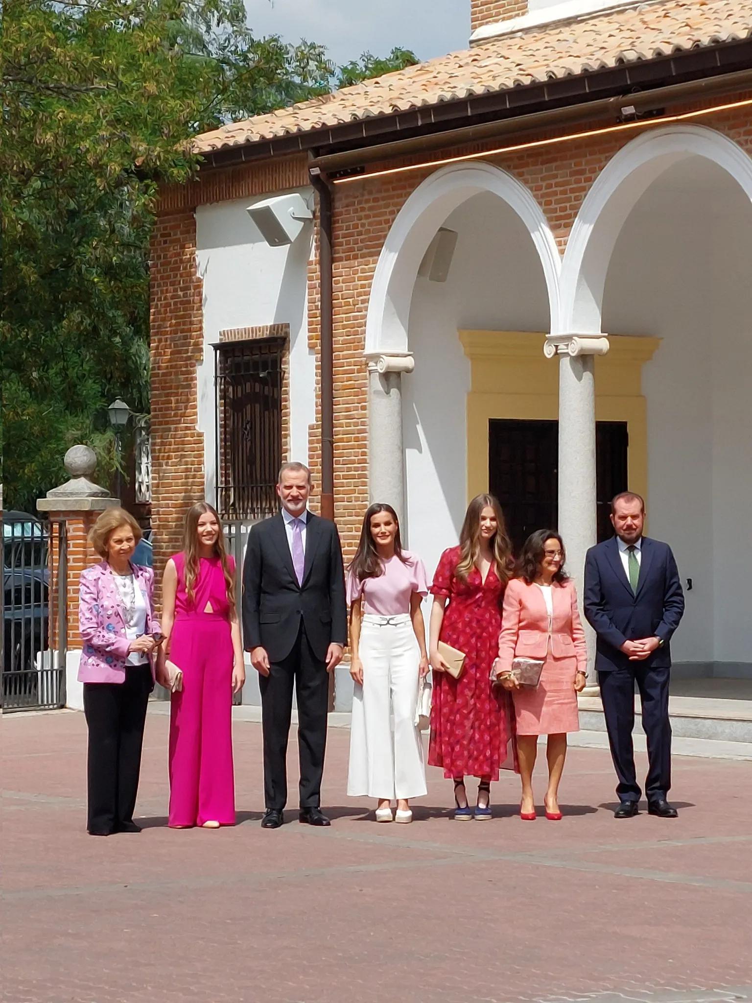 索菲亚公主西班牙穿平底鞋,索菲亚公主西班牙平底鞋