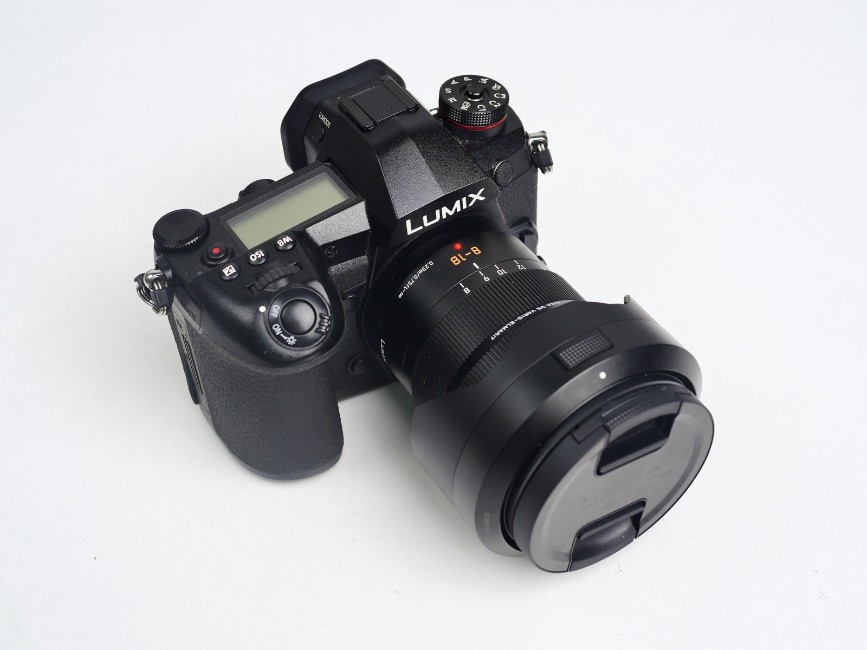 支持0.23米近摄!5千元的大三元松下H-E08018评测