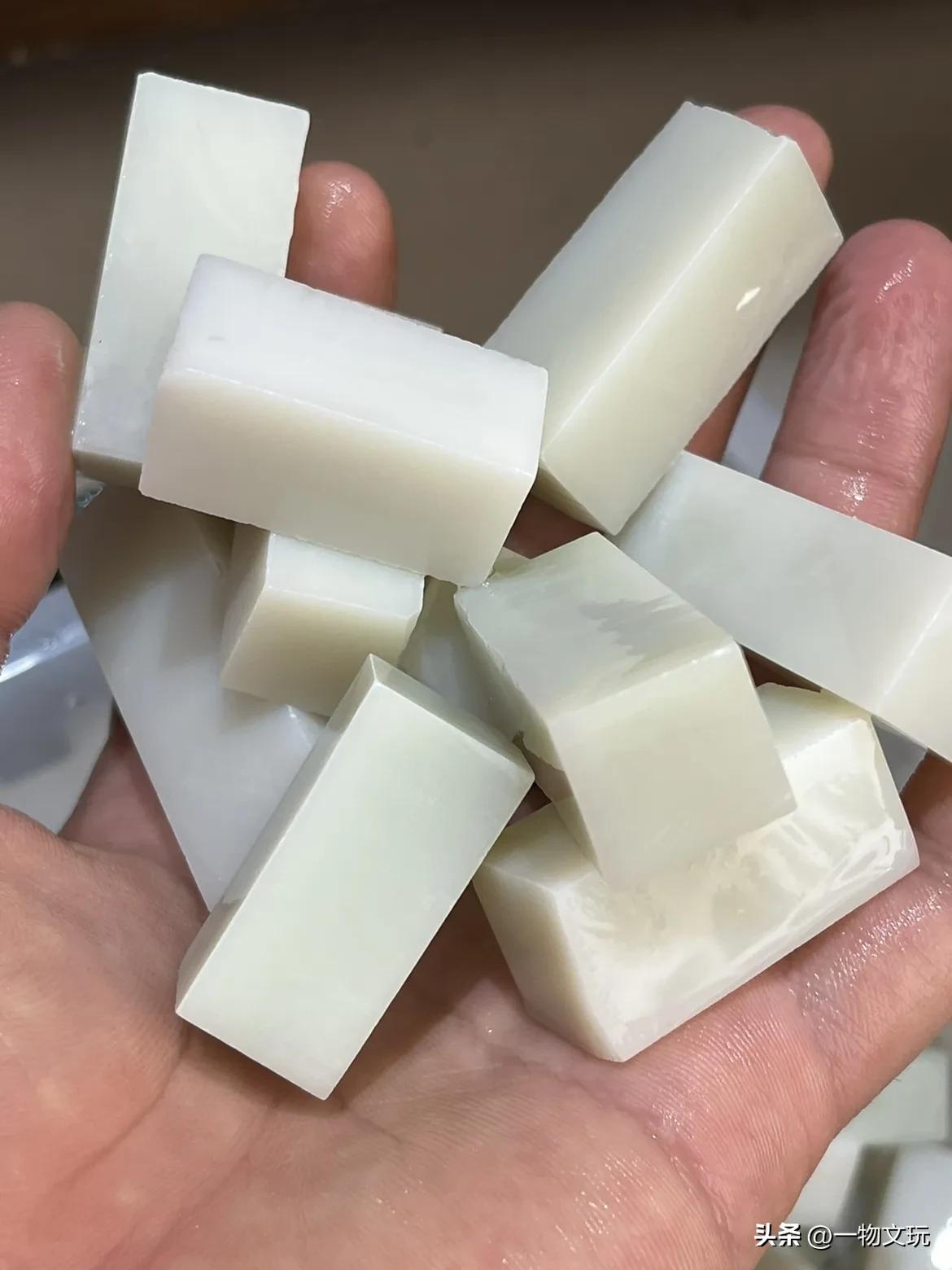 和田玉罗甸玉鉴别最简单方法,和田玉造假者