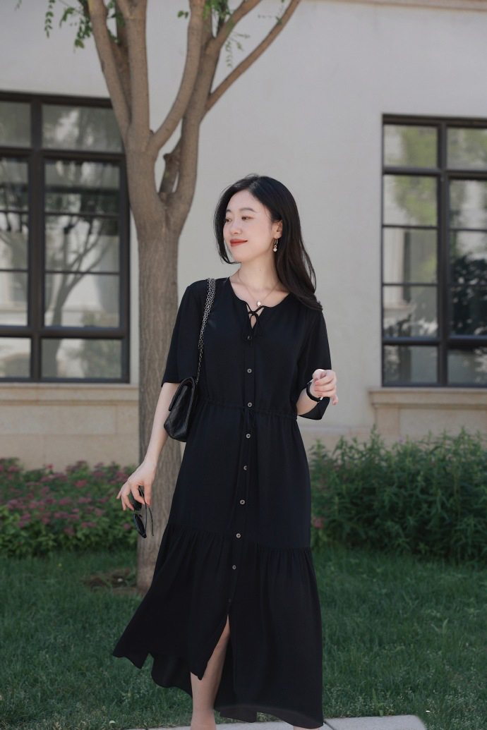 今年流行的松弛感穿搭太时髦了,适合30多岁女性的时尚穿搭