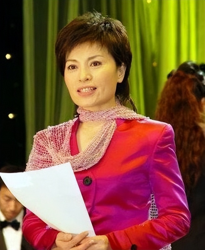 央视主播李瑞英退休后的生活,央视名嘴李瑞英现状