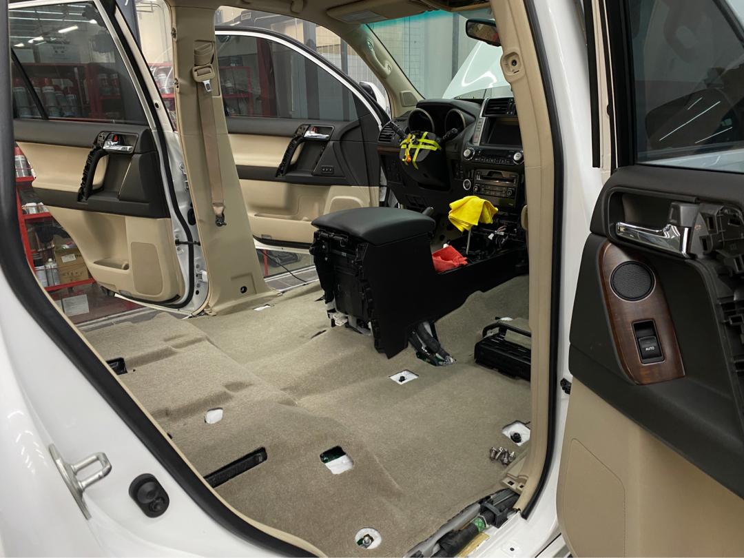 老旧丰田霸道修复,04年丰田霸道翻新改造全过程