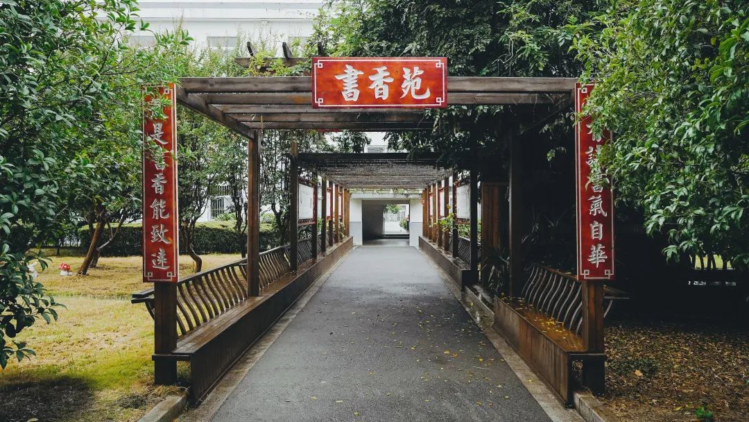 南京市江北新区六一小学：萌娃报道！这所小学的新生礼物惊喜满满