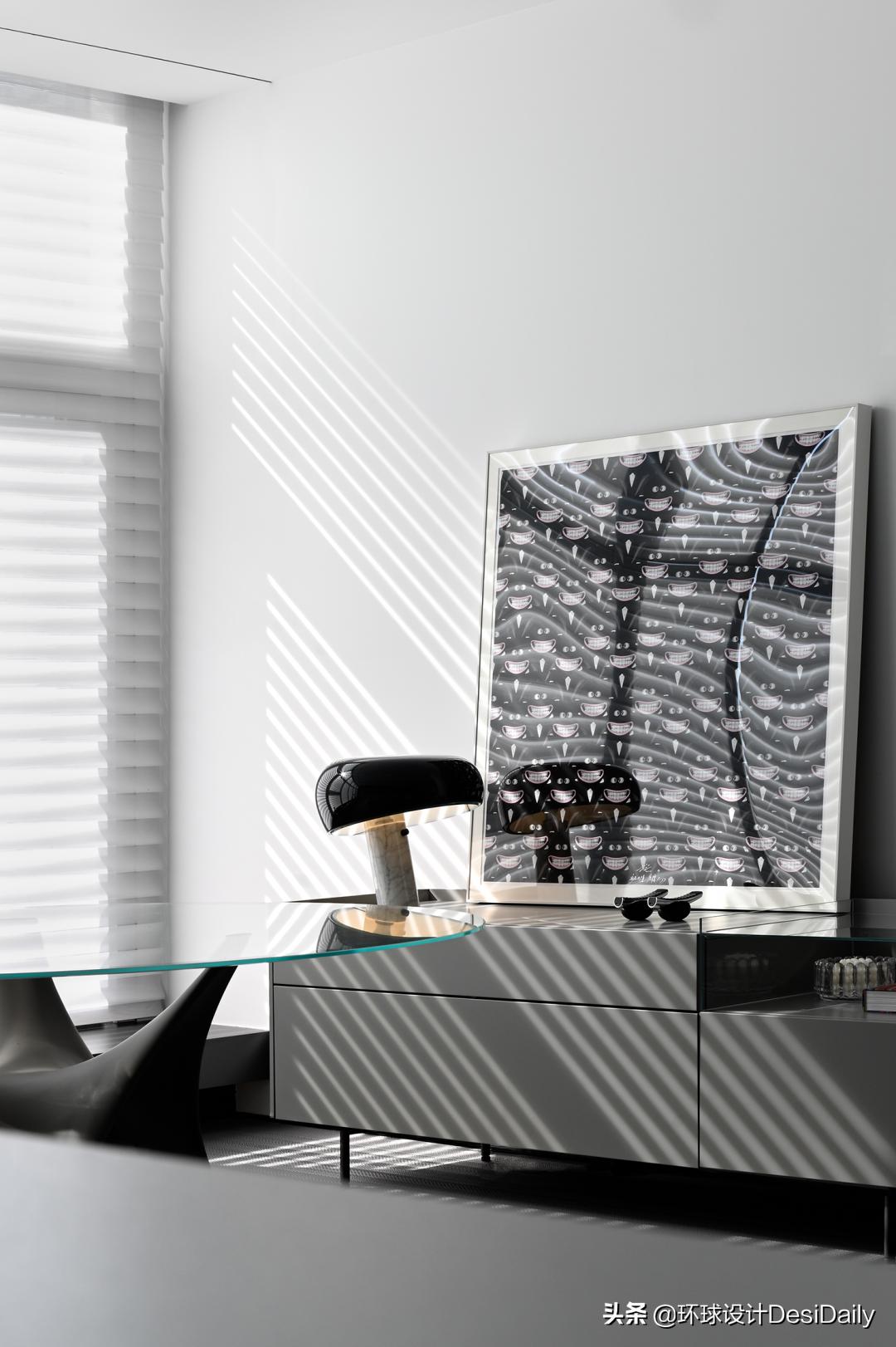 鍙ゆ湪瀛愭湀,鍙ゆ湪瀛愭湀浣滃搧