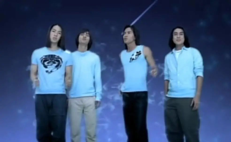 理发店疫情暂停营业图片,疫情下理发店爆满