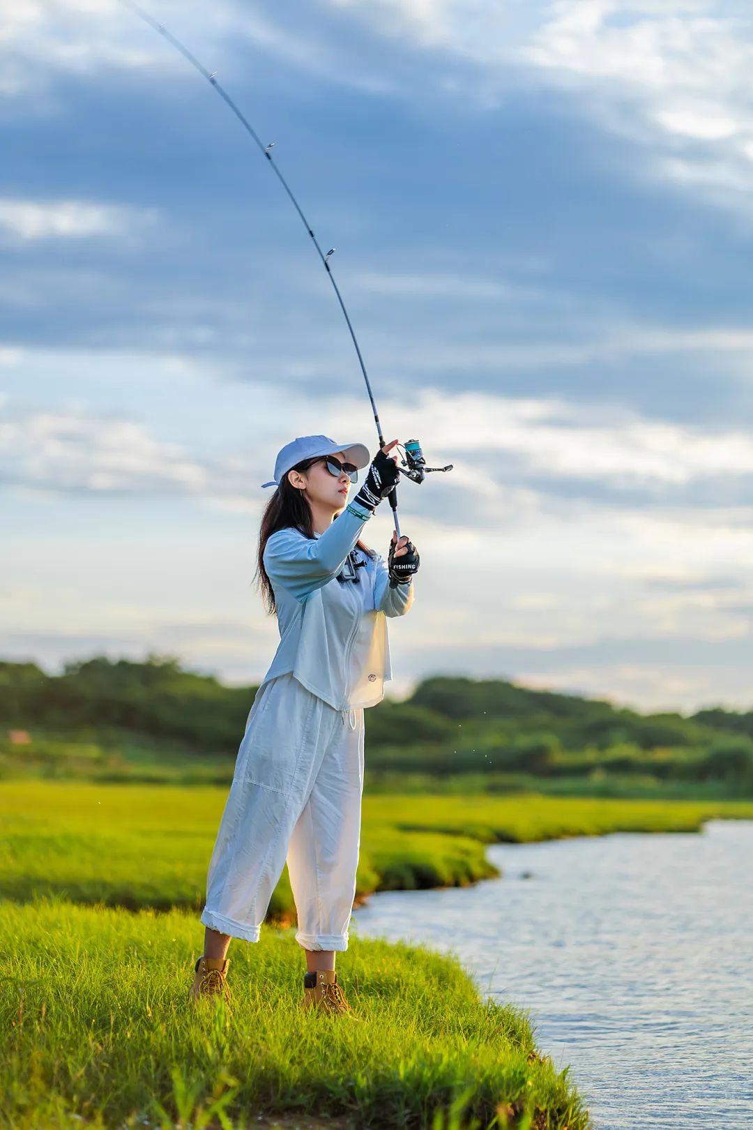想学钓鱼新手需要买什么,新手学钓鱼最快的方法