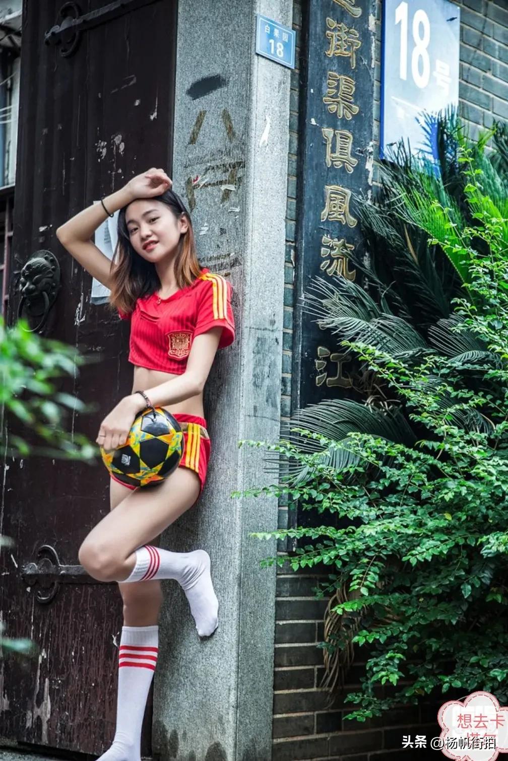 世界杯2022卡塔尔美女镜头,卡塔尔世界杯足球美女集锦