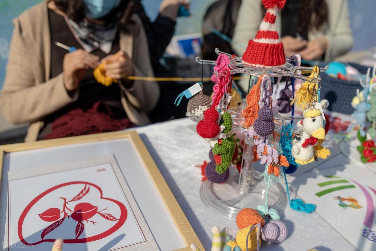 宝妈在家做些什么可以赚钱靠谱的,没有学历的宝妈在家怎么赚钱