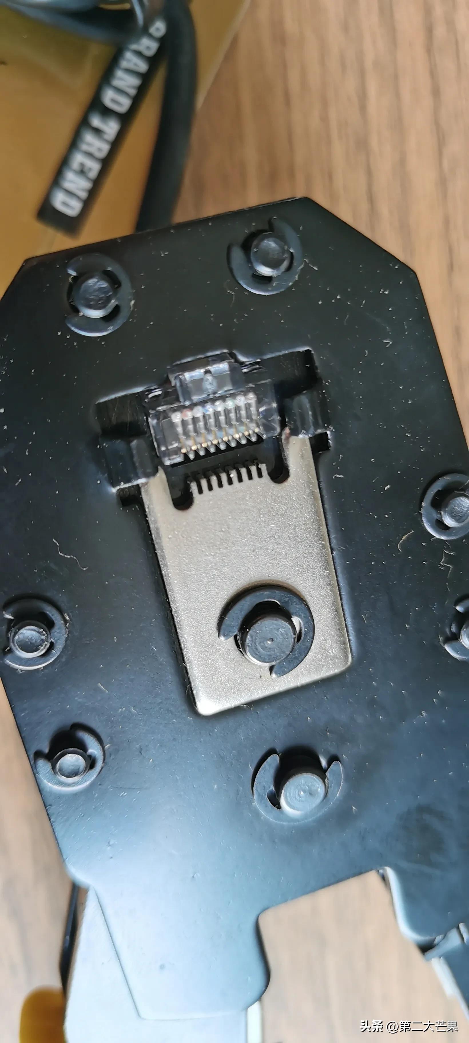 水晶头的接法ab效果一样吗,水晶头的接法4线和8线怎样接