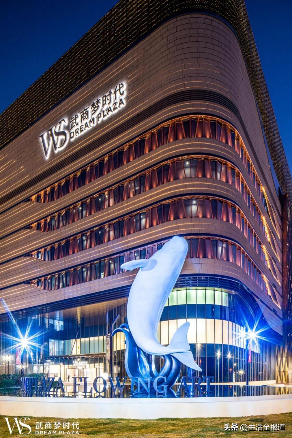 武汉最大商业综合体内部,武汉商业最大的广场