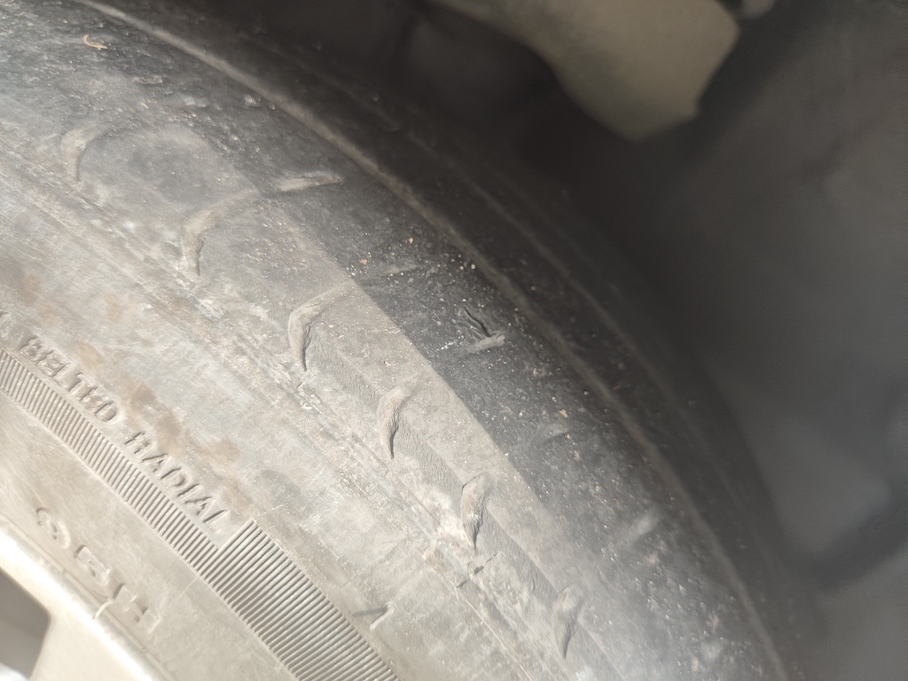 租车行业乱扣违约金收拖车费,司机租车欠租怎么办