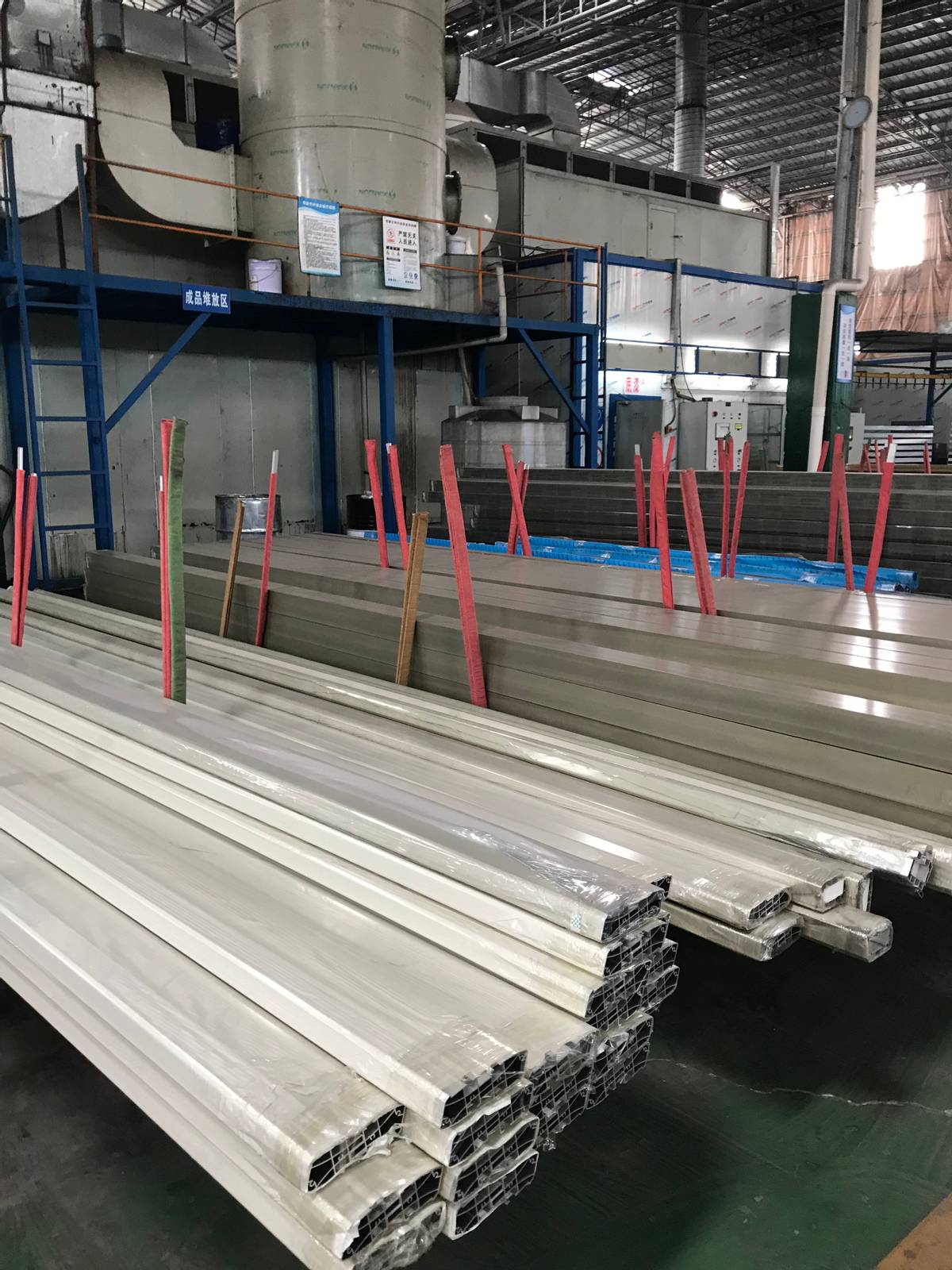 什么是铝型材？弘泰铝业为你们简单科普一下